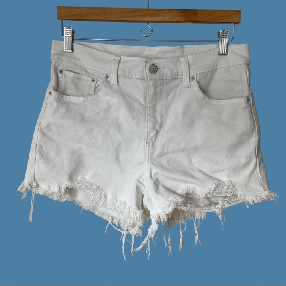 LEVI’S | 501 WHITE JEAN HIGH WAIST SHORTS SIZE 30